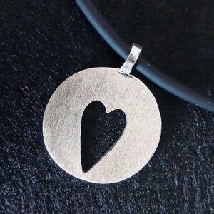 colgante corazón erizzo joyas